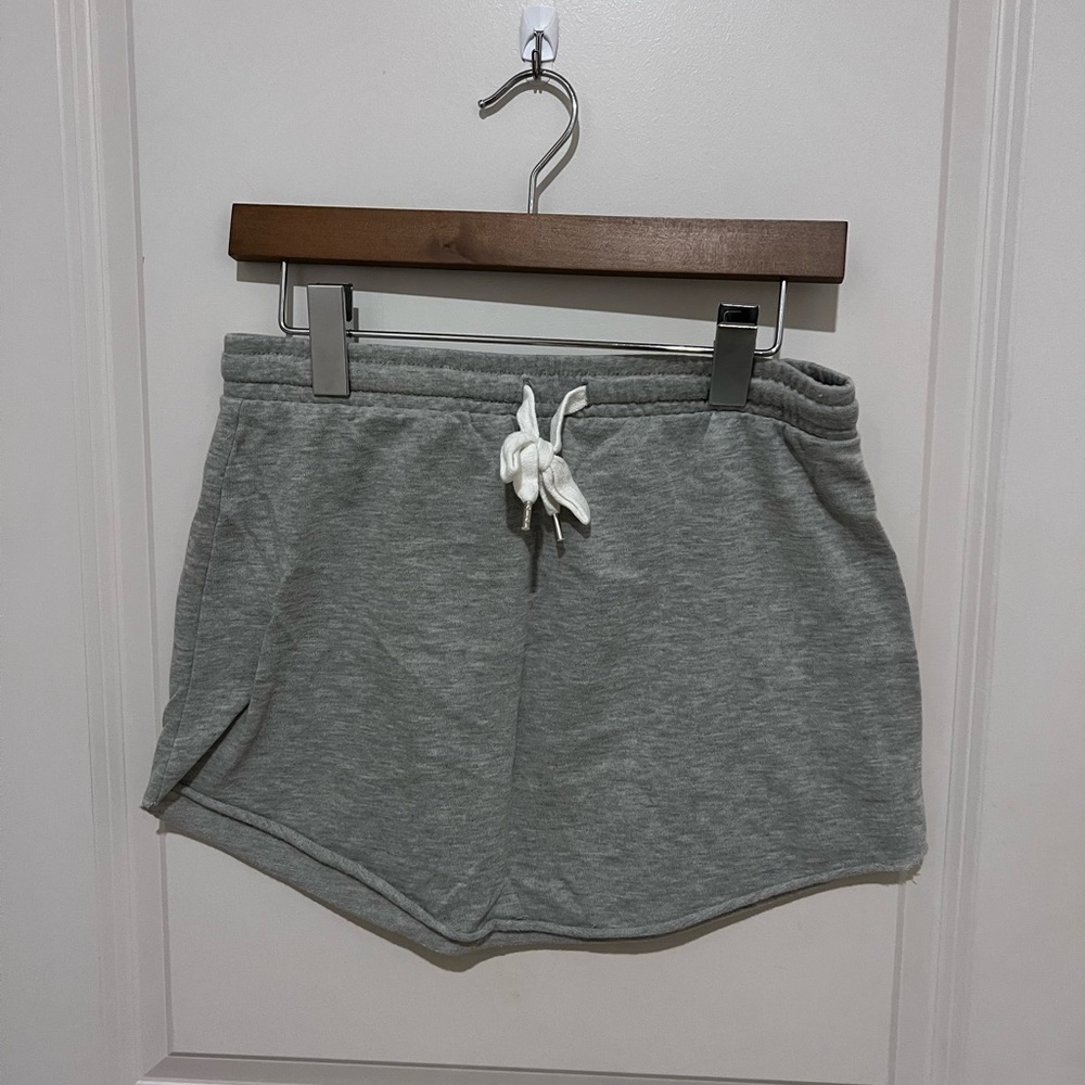 Grey skirt